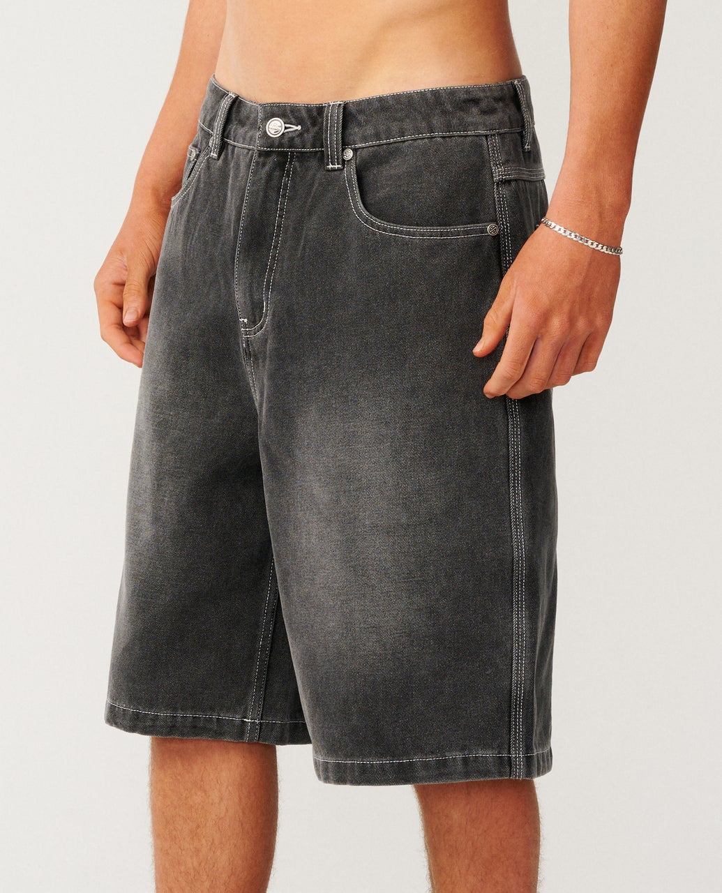 Archive Dirty Denim Walkie 23" Walkshort - Image 2