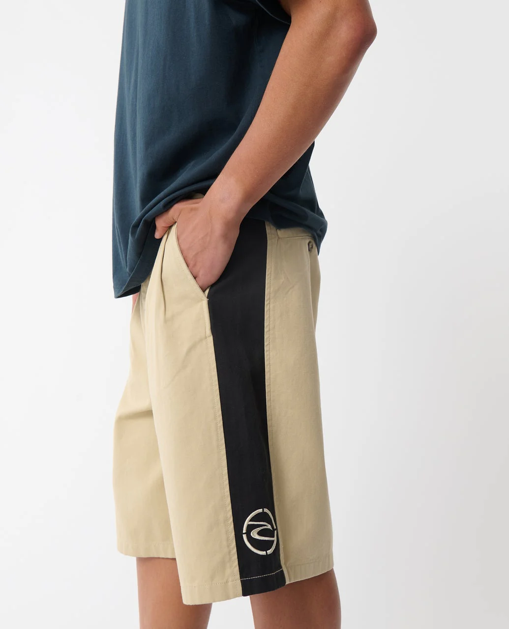 Archive Panel 23" Walkshort