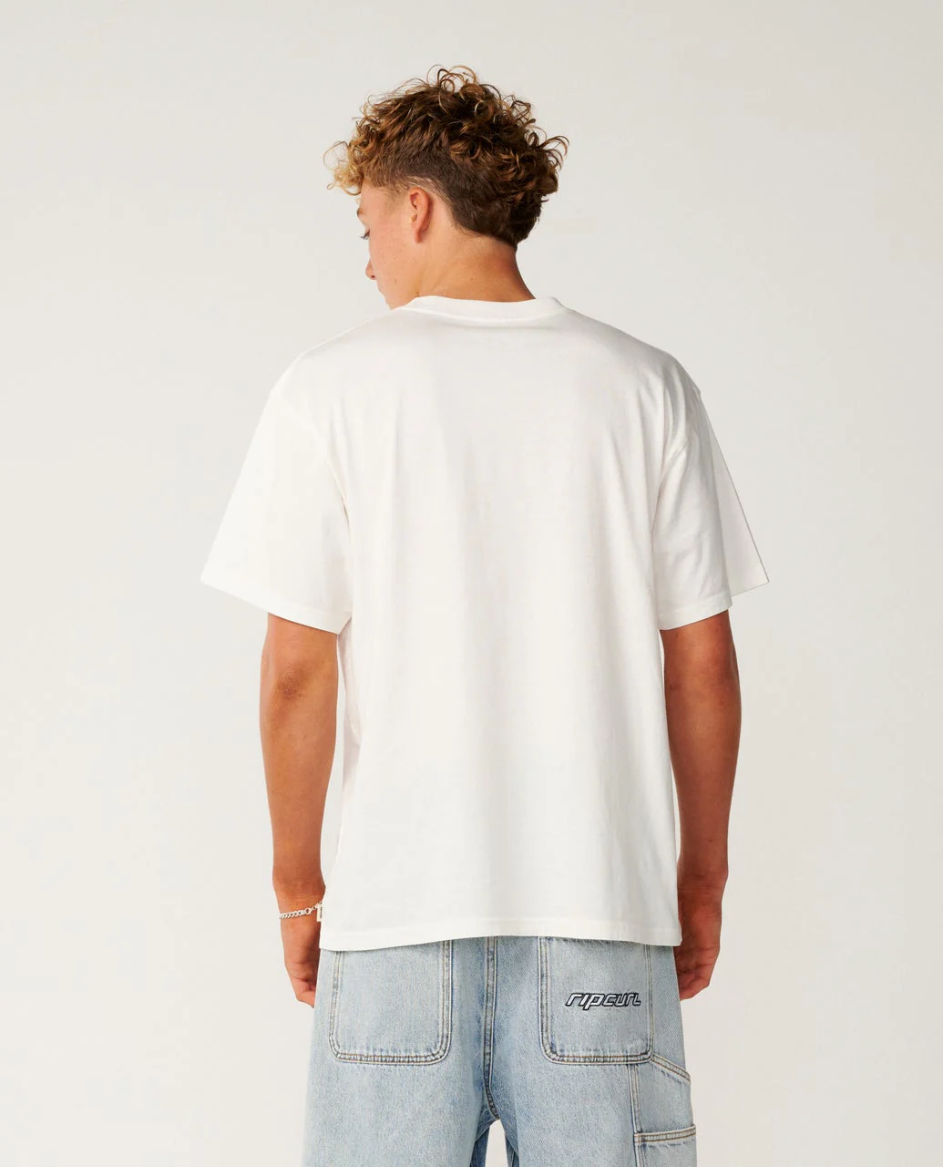 Classic Surf Wash Loose Tee - Image 2