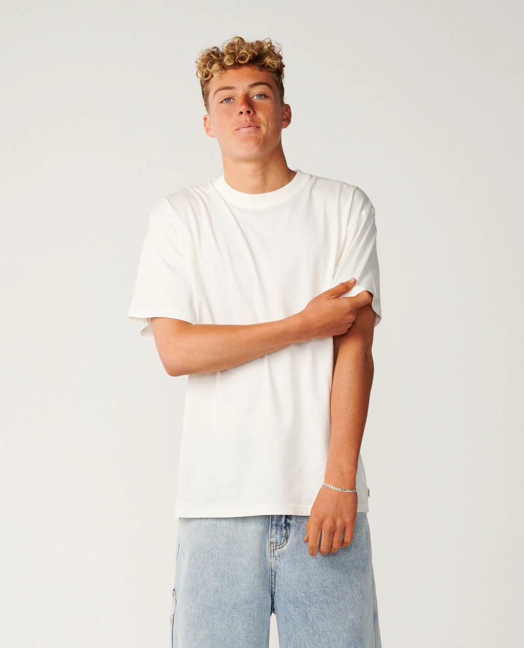Classic Surf Wash Loose Tee - Image 3