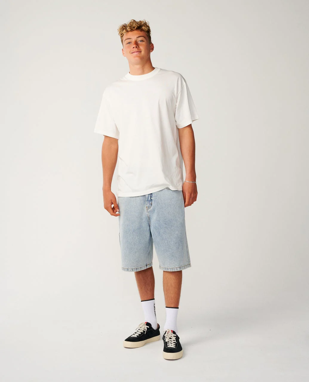 Classic Surf Wash Loose Tee - Image 5