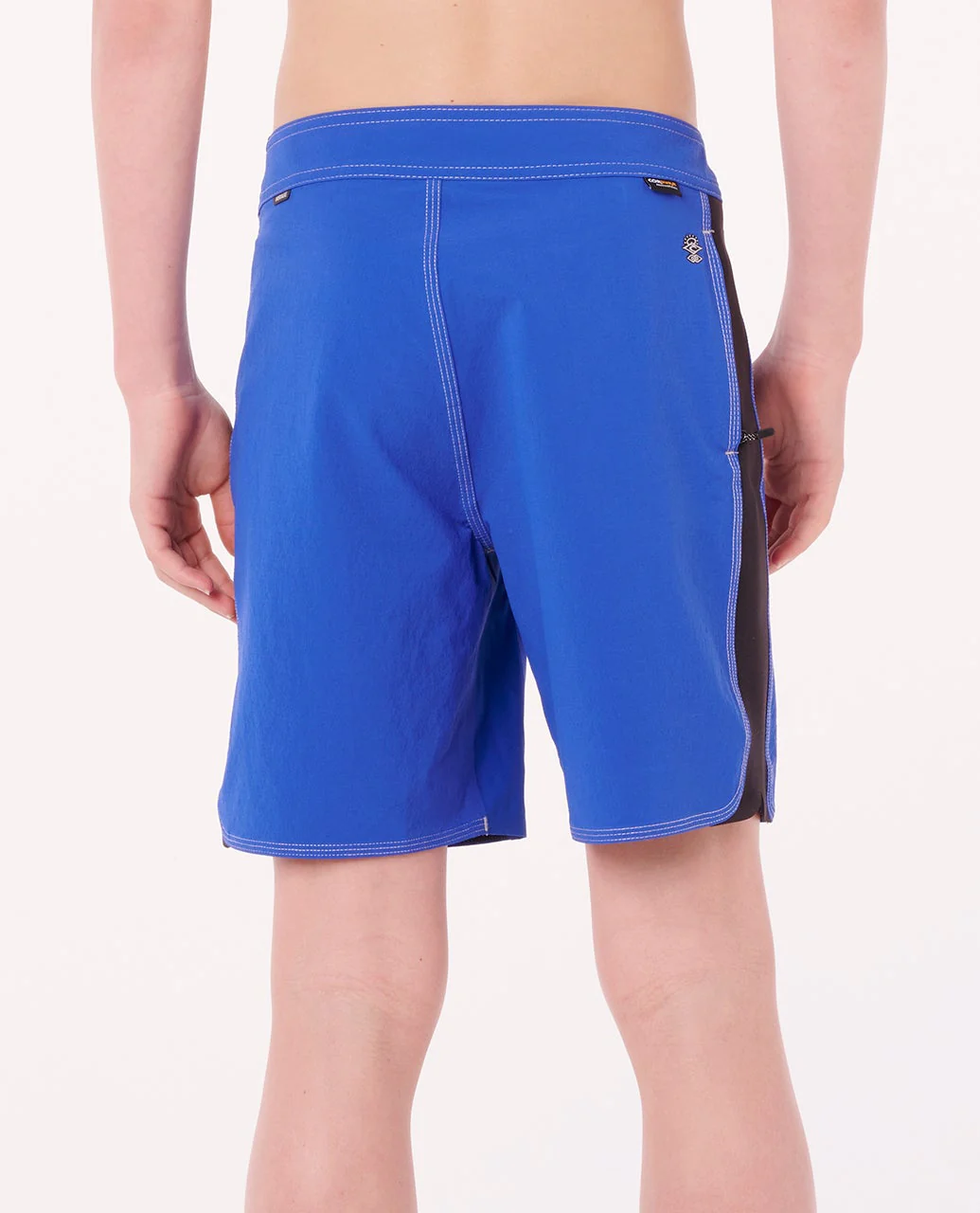 Mirage 3 - 2 - One Ultimate 18" Boardshorts - Kids - Image 3