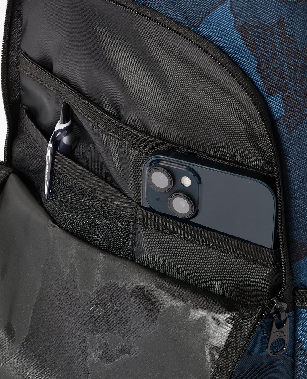 Ozone 30L Camo Check Backpack - Image 5