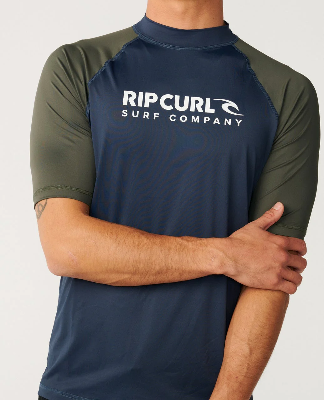 Shock UPF50 Short Sleeve Rash Ves - Image 5