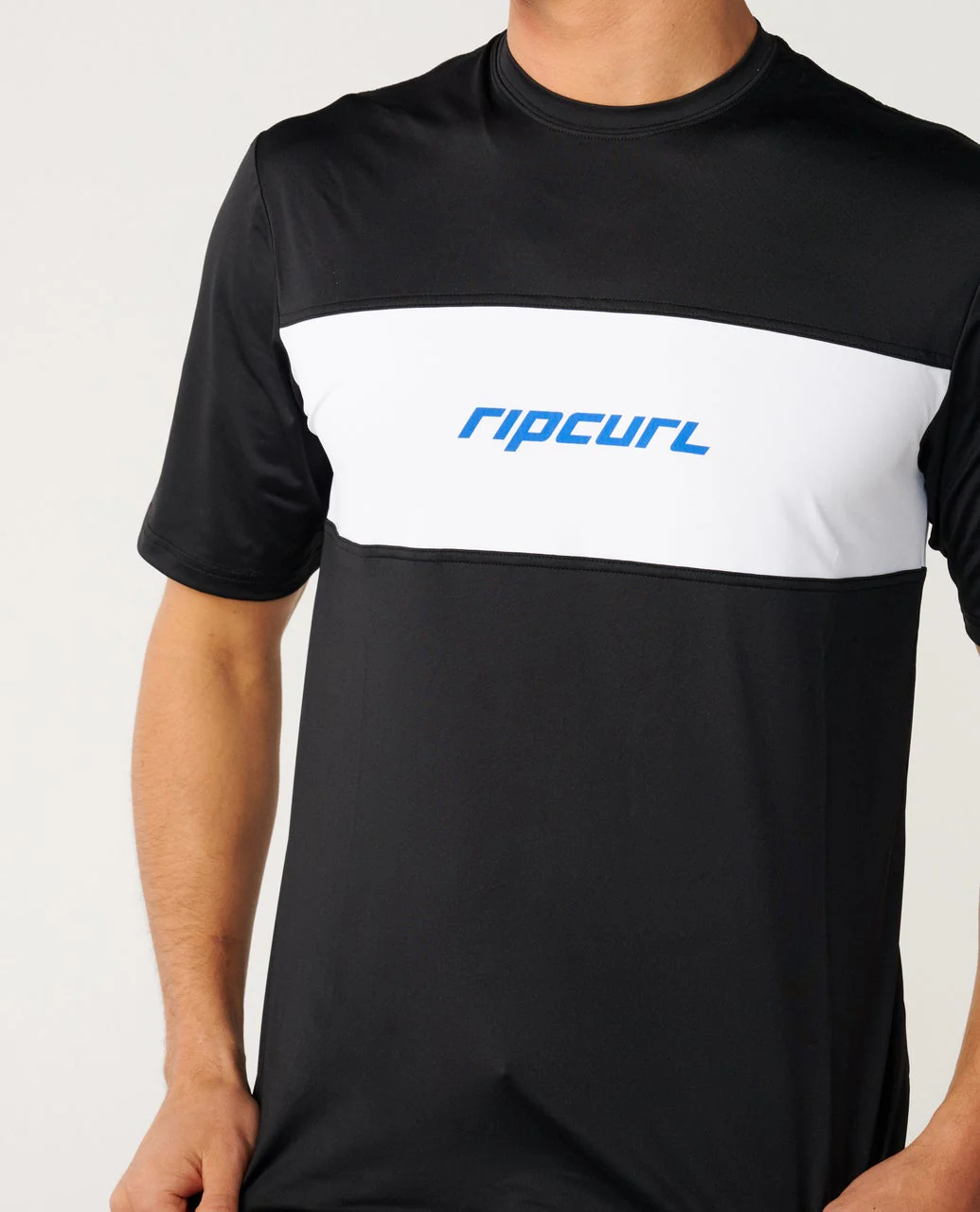 Undertow UPF Short Sleeve Rash Vest - Image 5