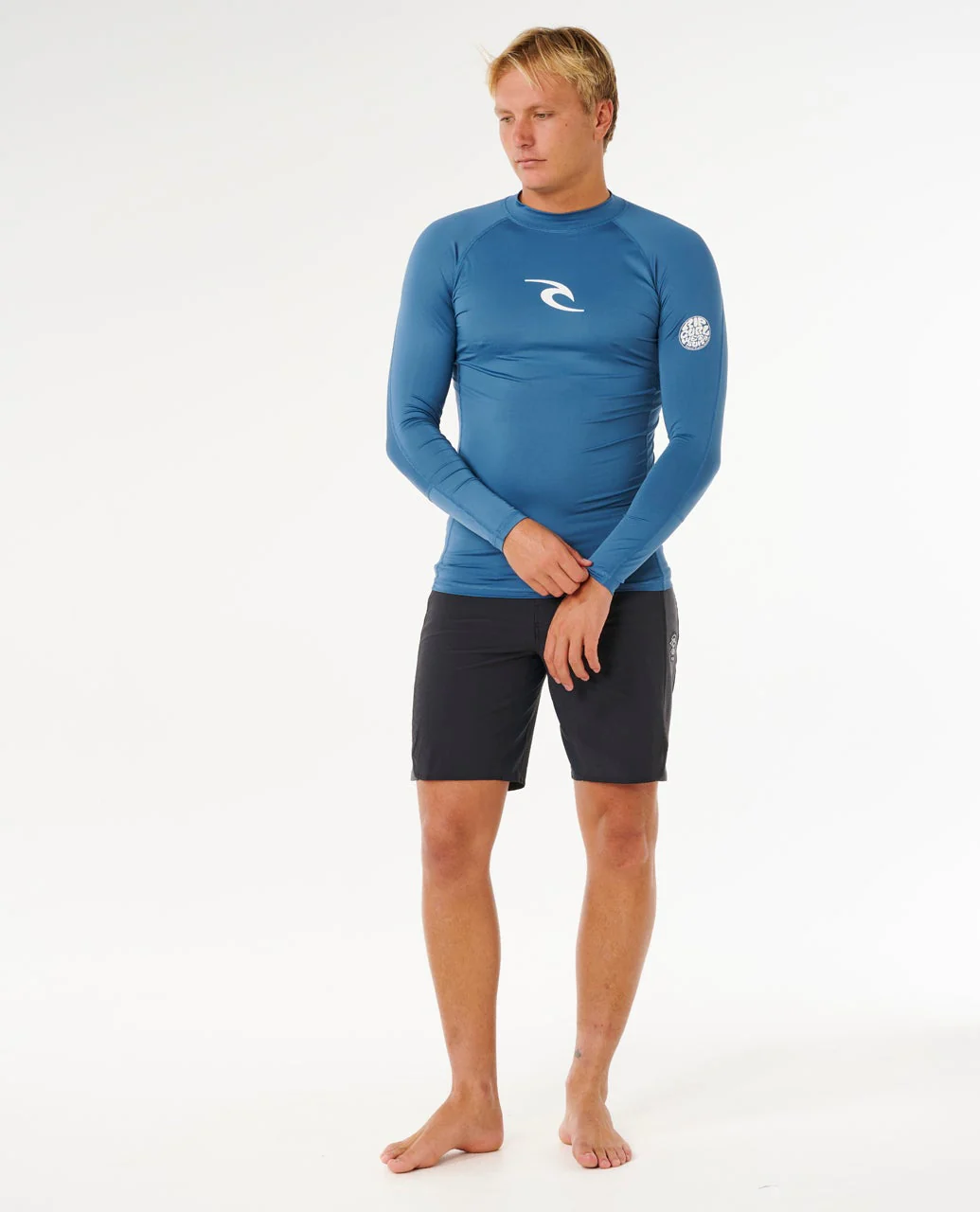 Waves UPF50 Performance Long Sleeve Rash Vest - Image 4
